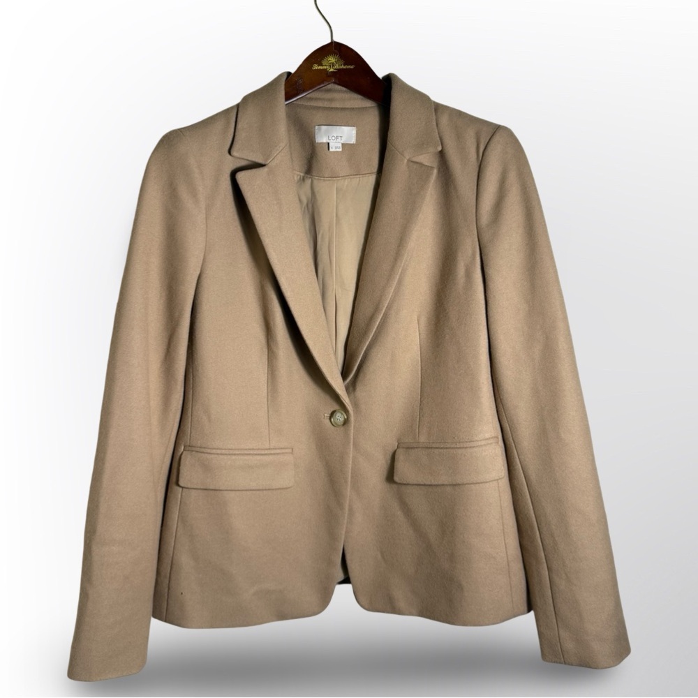 LOFT Camel Tan Blazer Size 6 Women’s One Button Lined